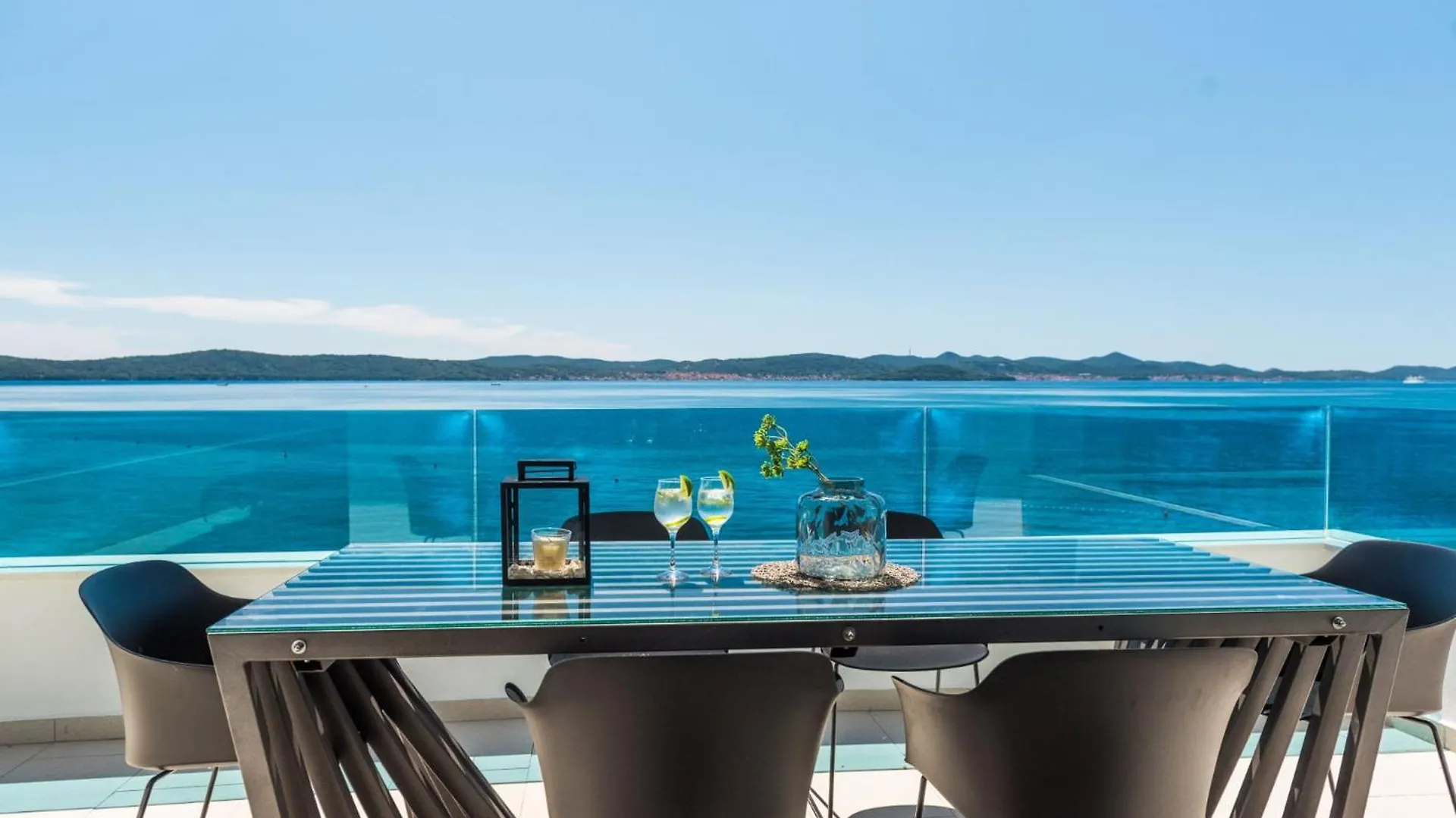 Beachfront Villa Bibinje 0*,