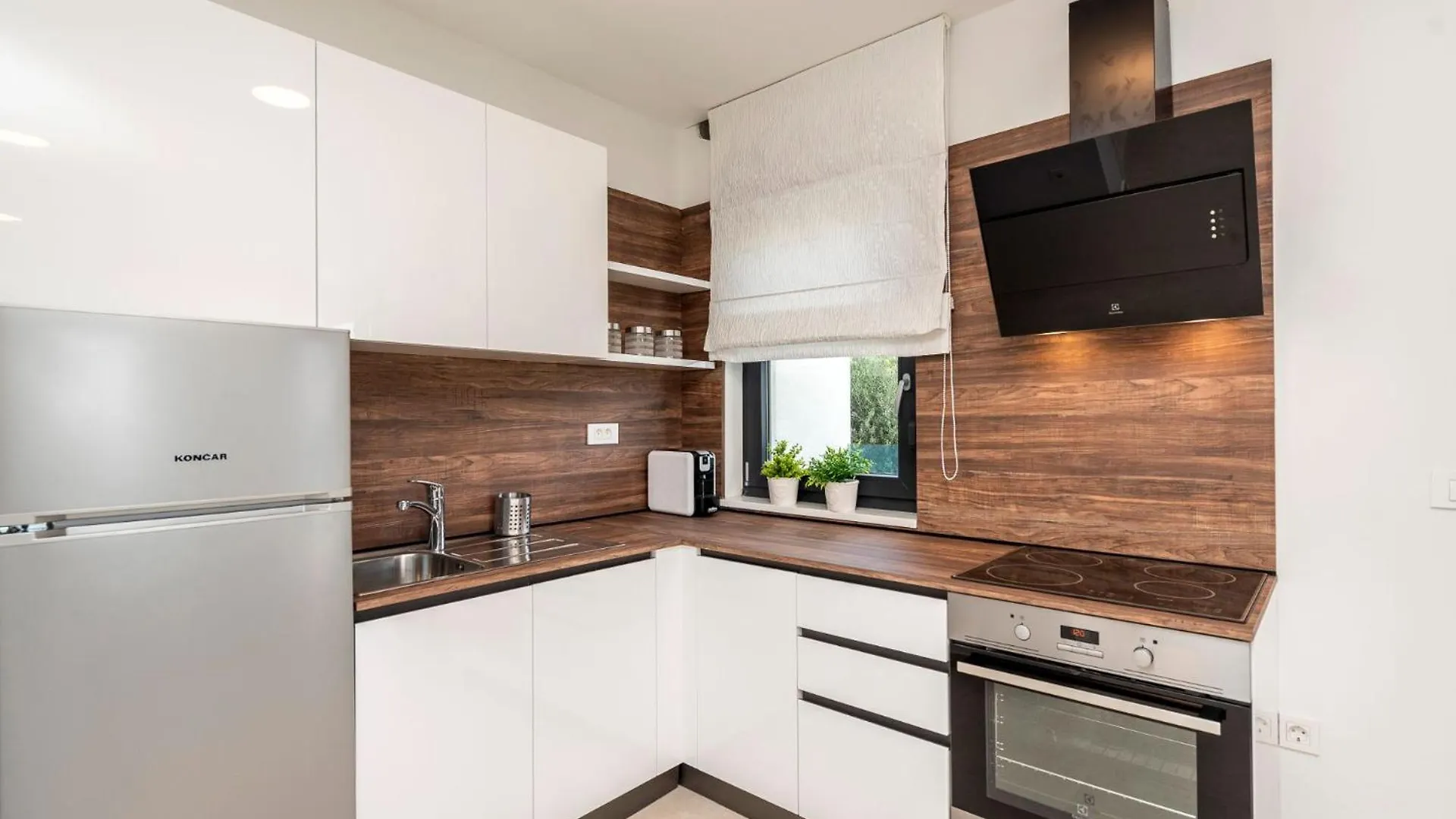 Apartment Beachfront Villa Bibinje Croatia